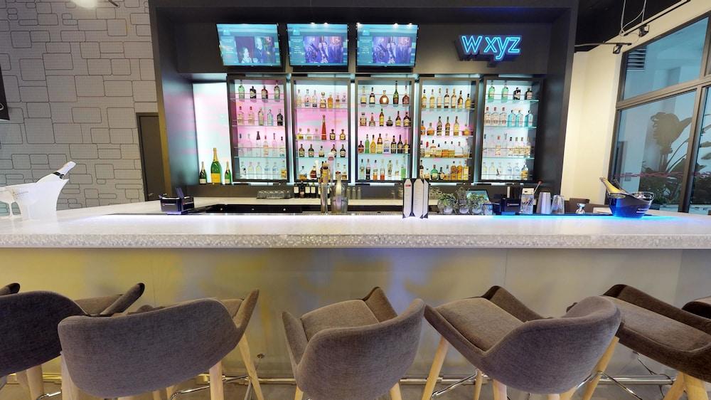 Aloft Coral Gables Hotel Exterior photo