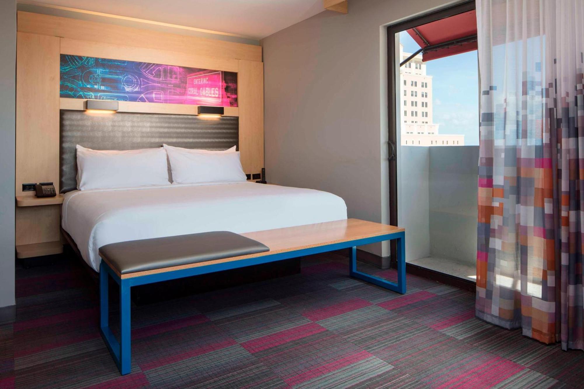 Aloft Coral Gables Hotel Exterior photo