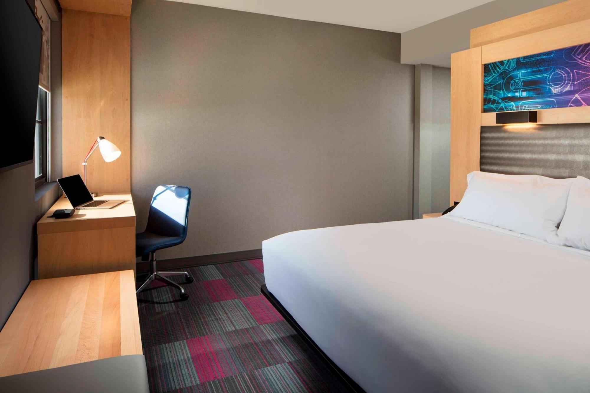 Aloft Coral Gables Hotel Exterior photo