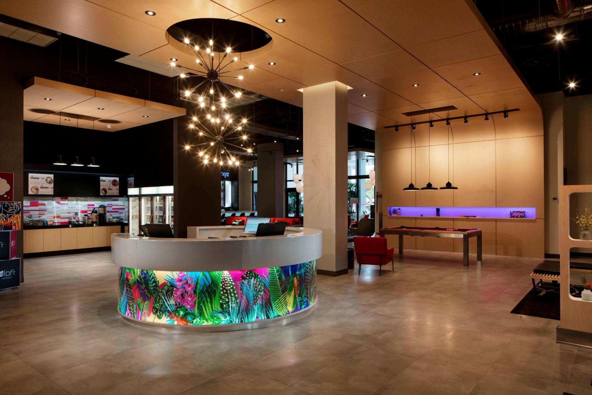 Aloft Coral Gables Hotel Exterior photo