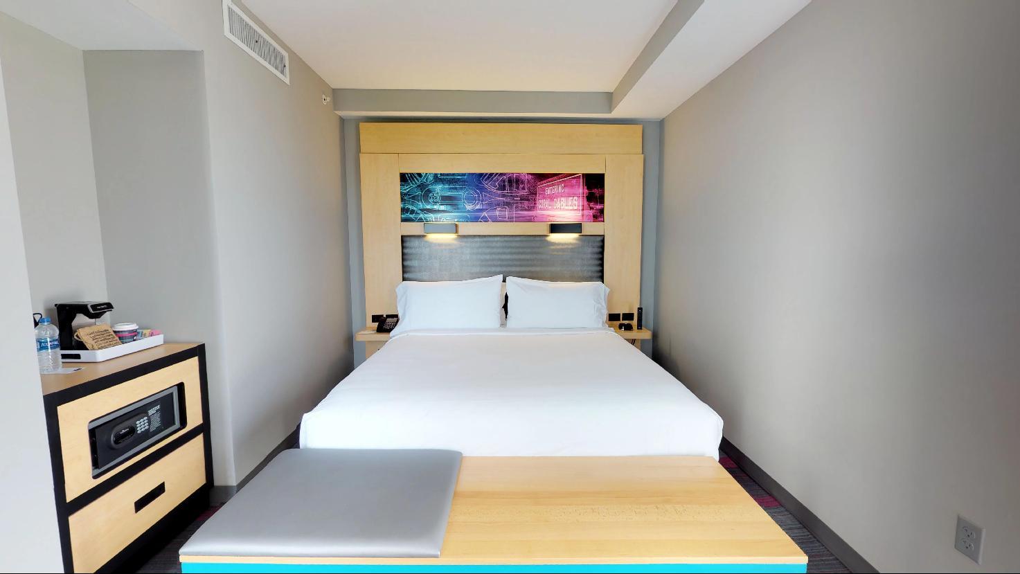 Aloft Coral Gables Hotel Exterior photo